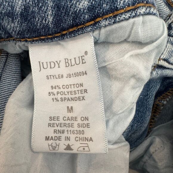 Judy Blue Light Wash High Rise Denim Patch Shorts Size Medium - Picture 8 of 8